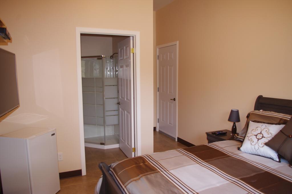Auberge La Taniere Tadoussac Ngoại thất bức ảnh