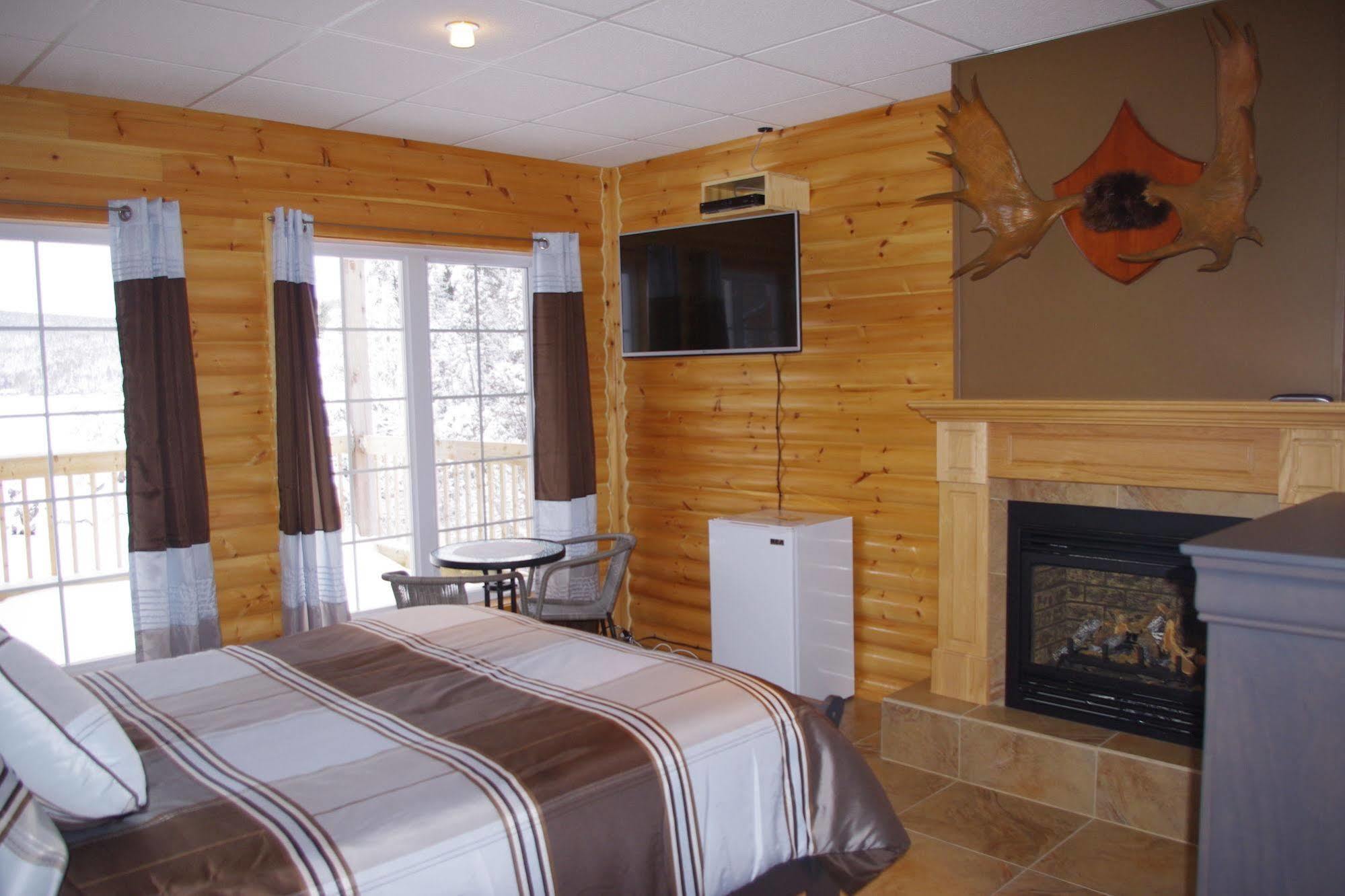 Auberge La Taniere Tadoussac Ngoại thất bức ảnh