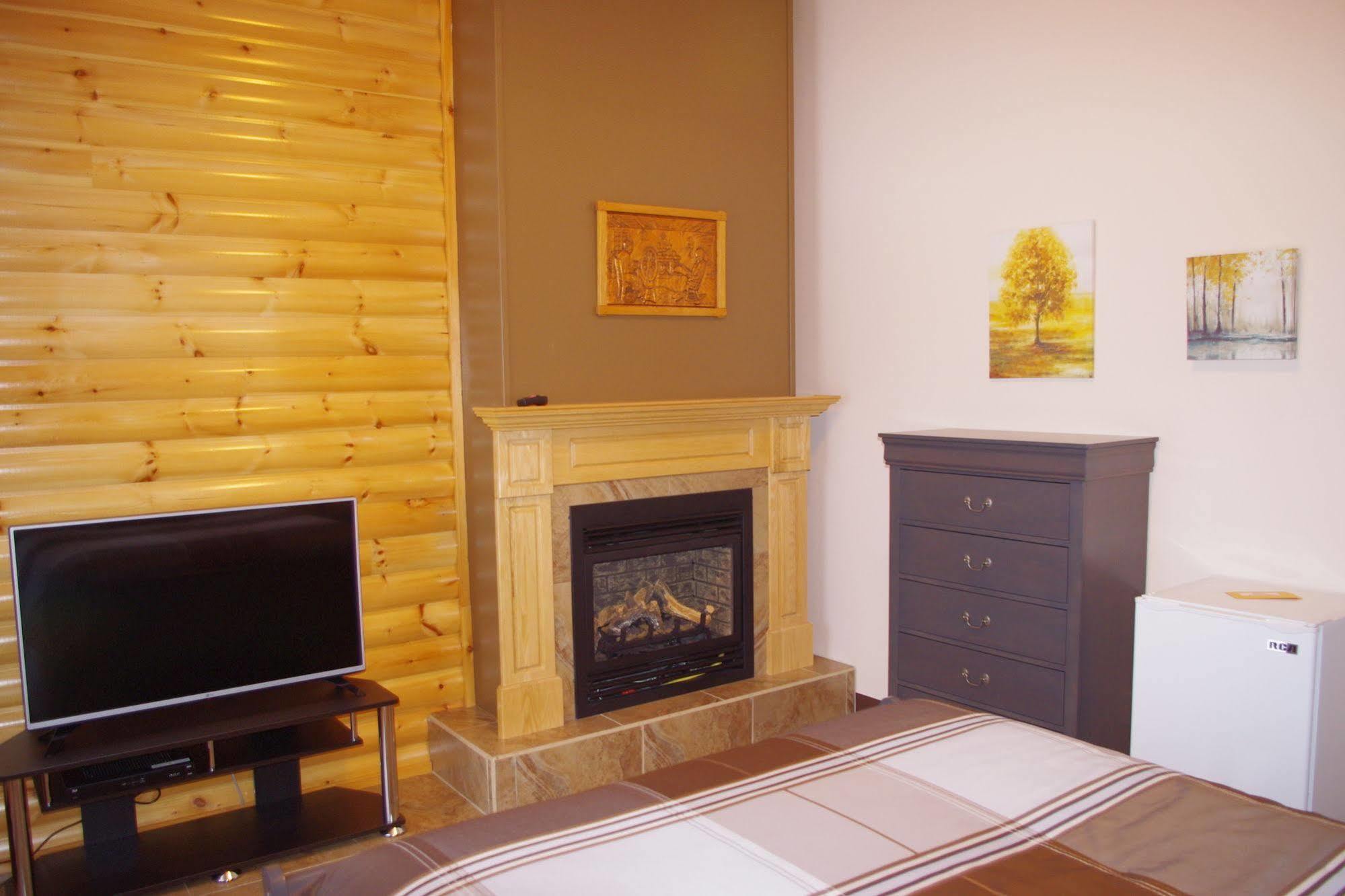 Auberge La Taniere Tadoussac Ngoại thất bức ảnh